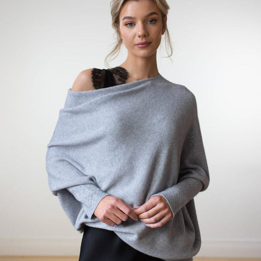 Clara - Classic Loose Sweater